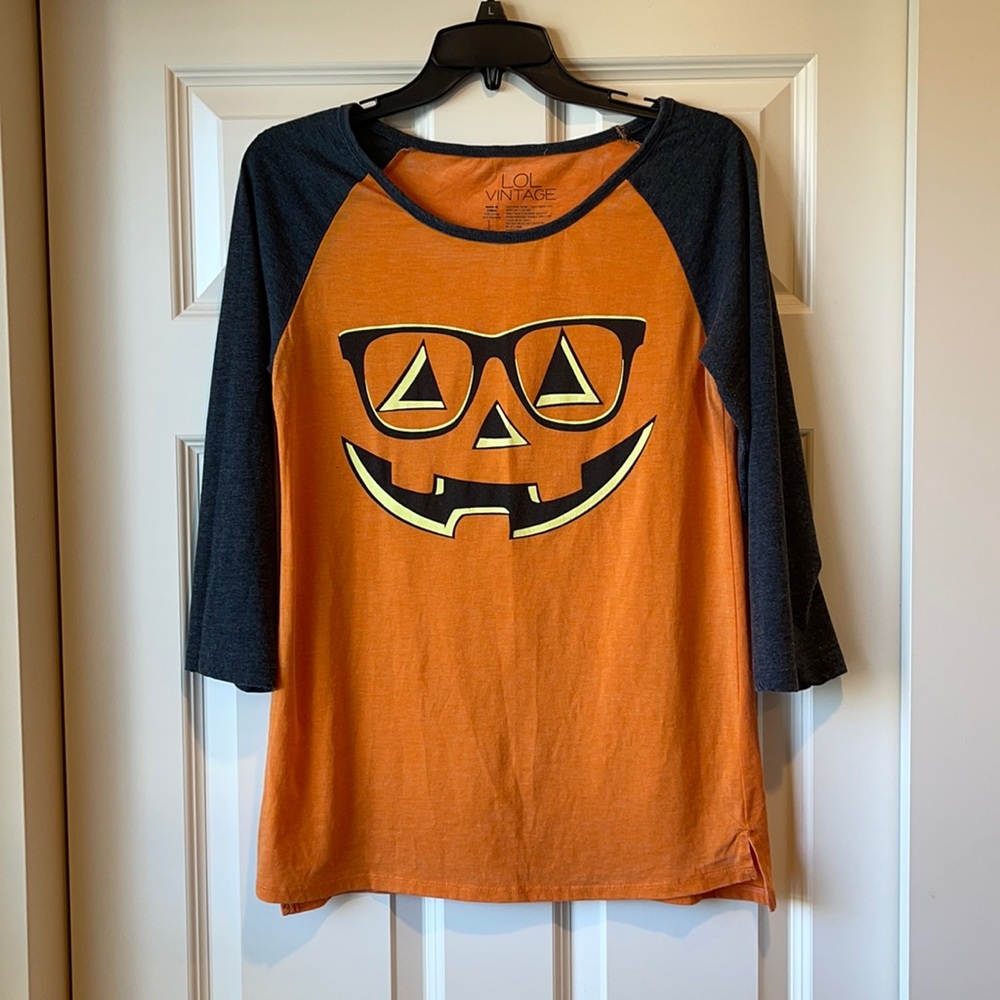 Halloween 3/4 sleeve top
